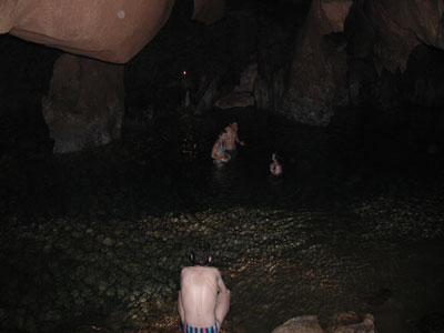 ヴァンビエンの洞窟